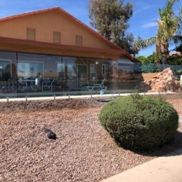 glass pool barrier