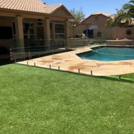 frame-less glass fence