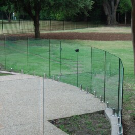 glass pool fence with curve