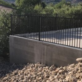black iron fencing straight lines
